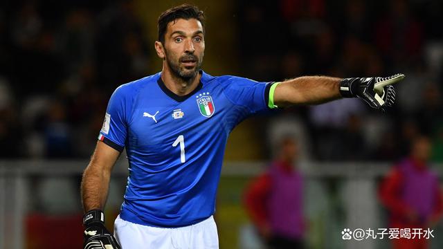 意大利足球盛宴中球员们的华丽表演