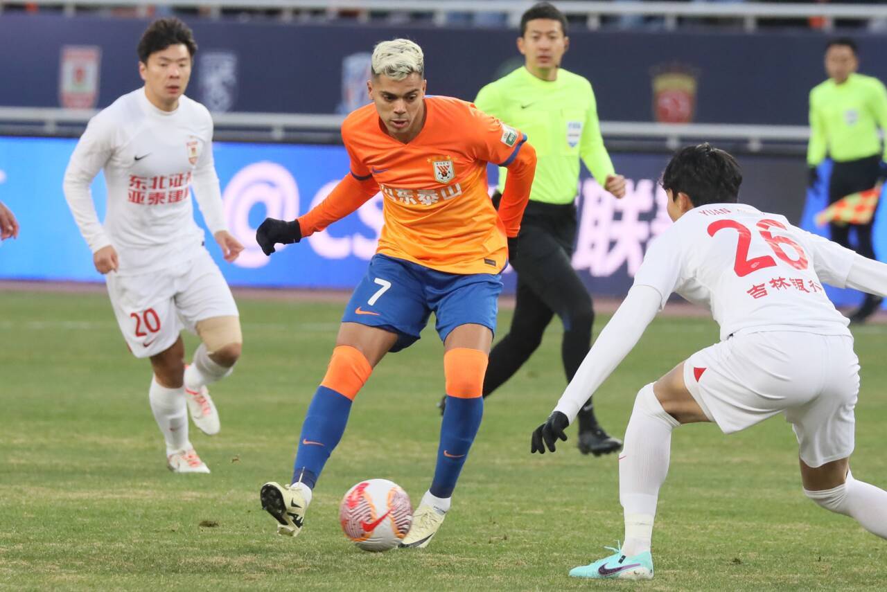 中超大胜点燃狂热激情 中超大胜点燃狂热激情