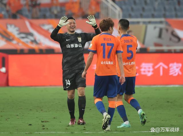 备战冠军联赛，球队集结备战重要比赛